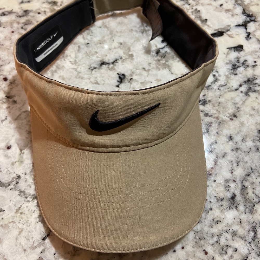 Nike Visor